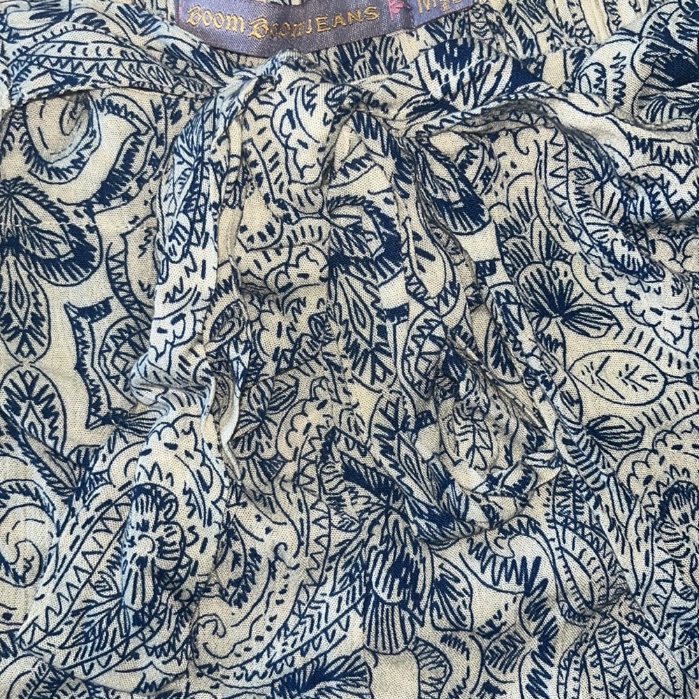 NWT Francesca’s Ruffle Shorts - Picture 2 of 8